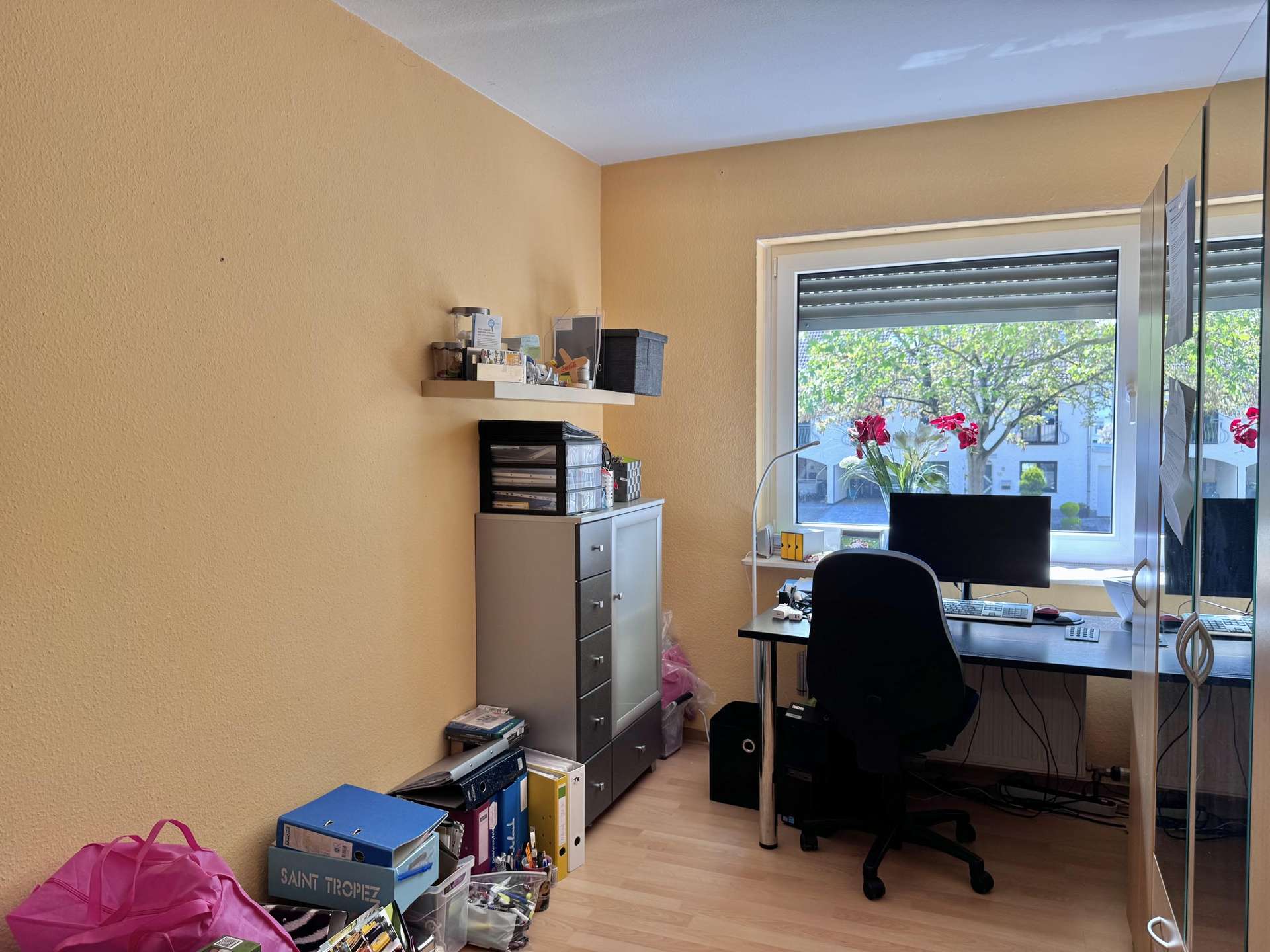 RUHIGE LAGE, EINBAUK&Uuml;CHE, KLEINER GARTEN, GARAGE